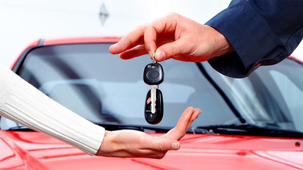 Luxurious car rentals in the USA with a chauffeur